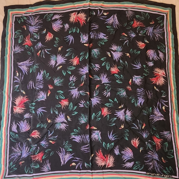 EMANUEL Ungaro silk 30x30" - Picture 3 of 10